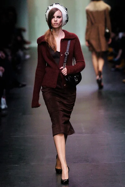 Look 14